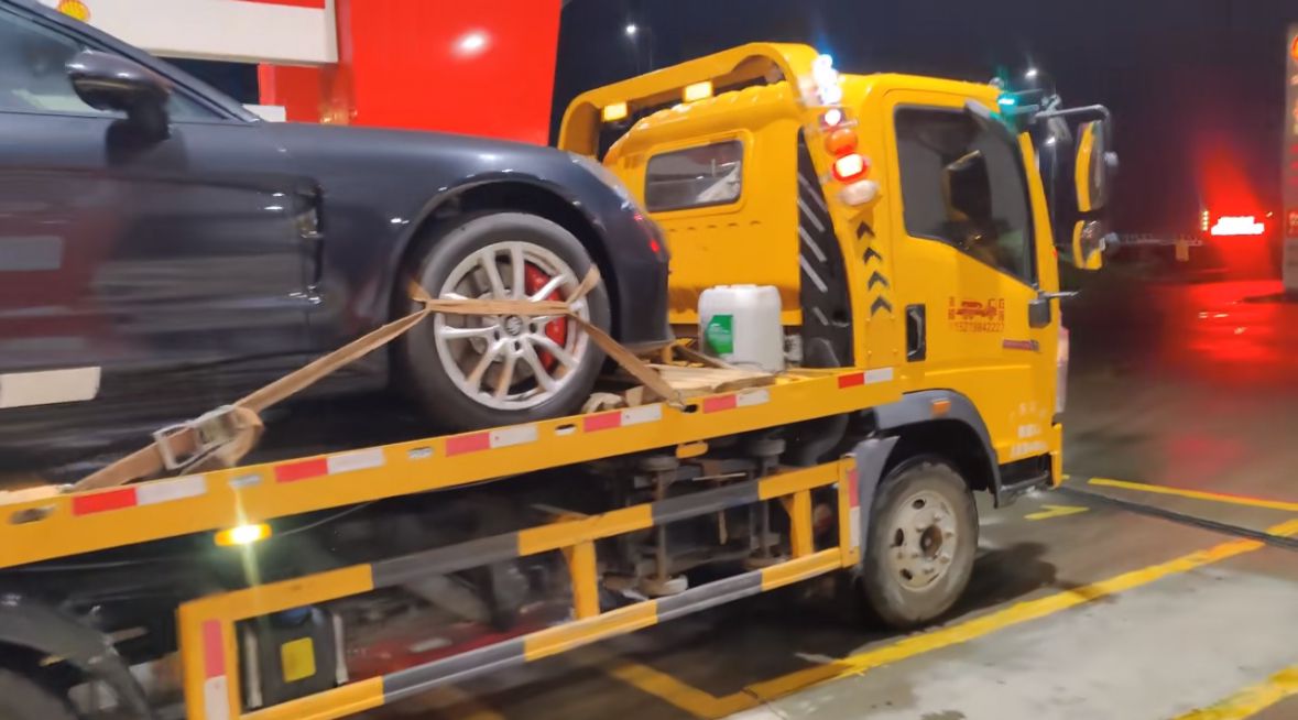 揭阳行车途中遇到突发状况该如何呼叫道路救援？